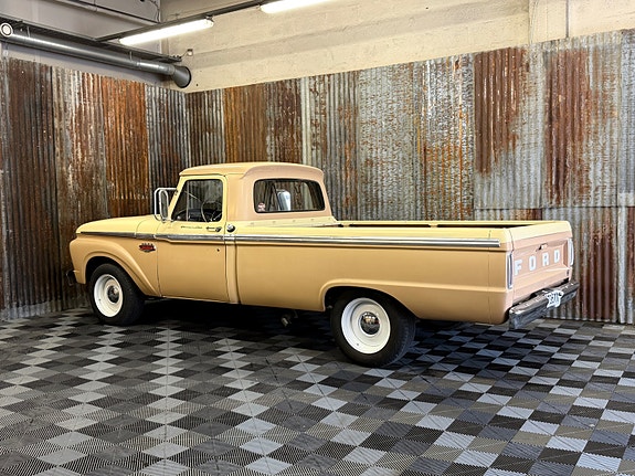Ford F-100 10 of 30