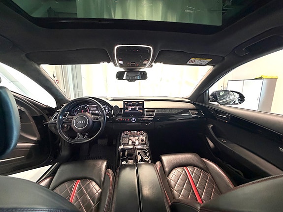 Audi A8 15 of 24