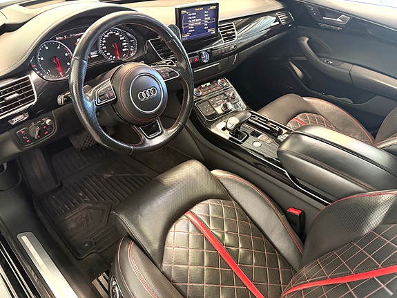 Audi A8 13 of 24