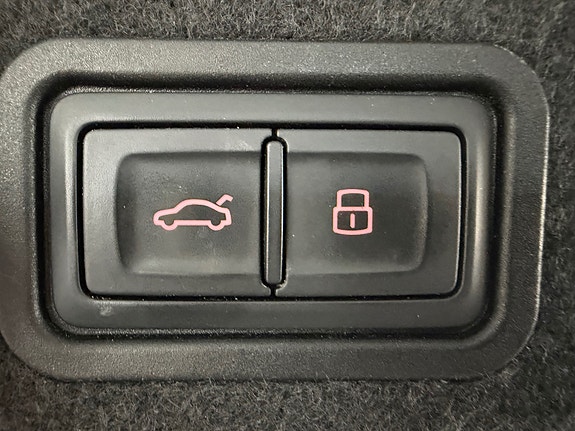 Audi A8 22 of 24
