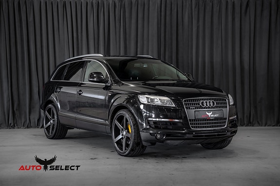 Audi Q7 4 of 5