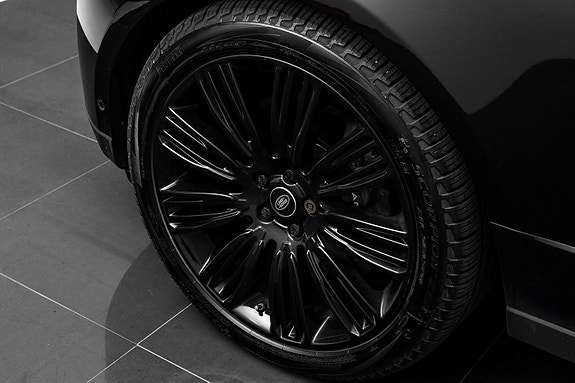 Land Rover Range Rover 11 of 30