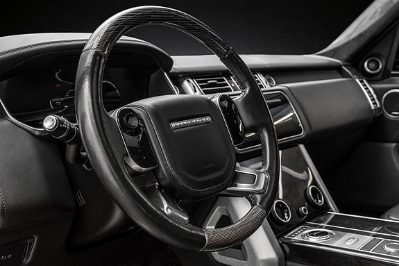 Land Rover Range Rover 18 of 30