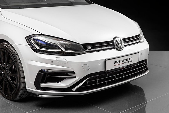 Volkswagen Golf VII 2 of 5