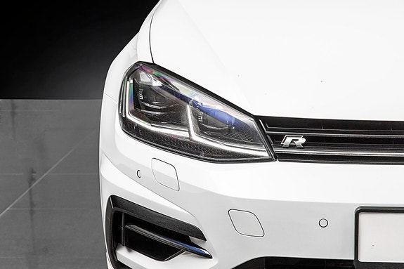 Volkswagen Golf VII 4 of 5