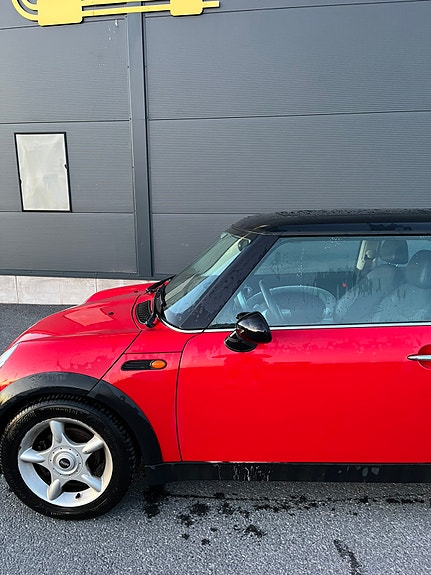 MINI Cooper 6 of 16