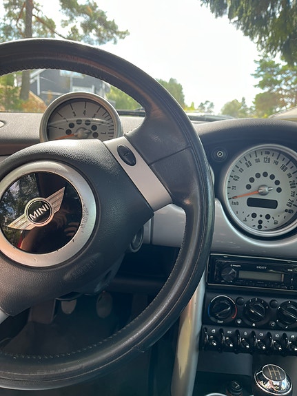 MINI Cooper 12 of 16