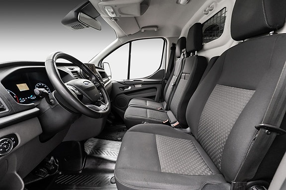 Ford Transit Custom 20 of 26