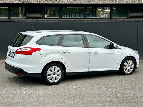 Ford Focus 23 of 30