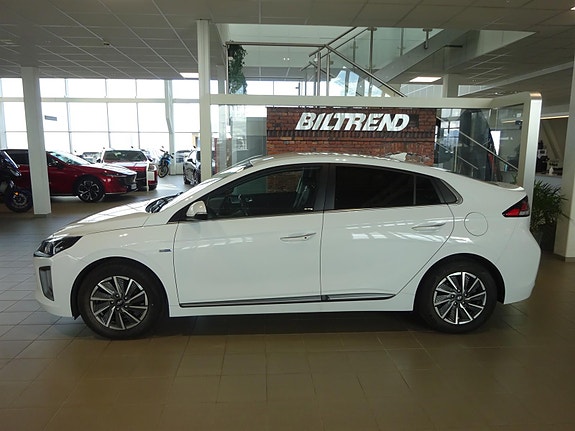 Hyundai IONIQ 4 of 5