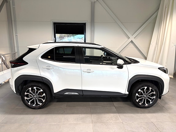 Toyota Yaris Cross 7 of 16