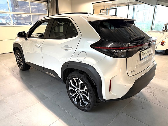 Toyota Yaris Cross 4 of 16