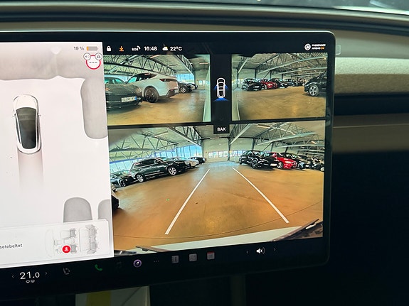 Tesla Model 3 13 of 23