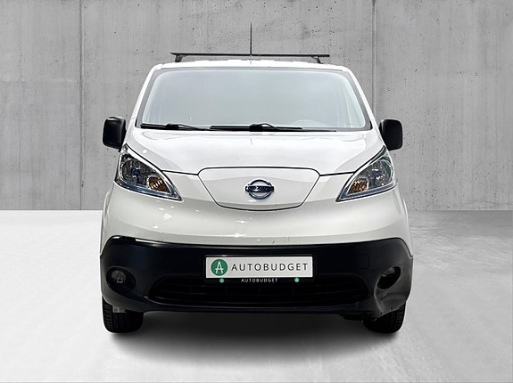 Nissan e-NV200 4 of 26