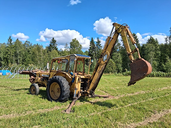 Volvo 600 2 of 5