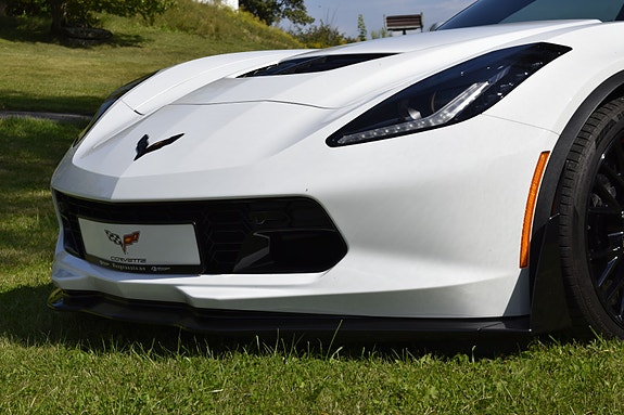 Chevrolet Corvette 9 of 30