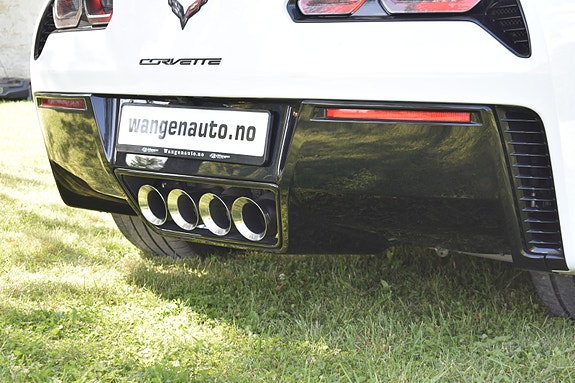 Chevrolet Corvette 19 of 30
