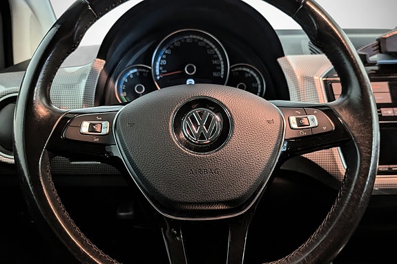 Volkswagen e-Up! 14 of 24