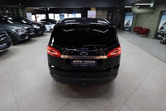 Ford S-MAX 16 of 30