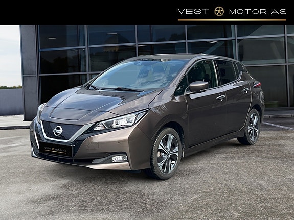Nissan Leaf 3 of 5