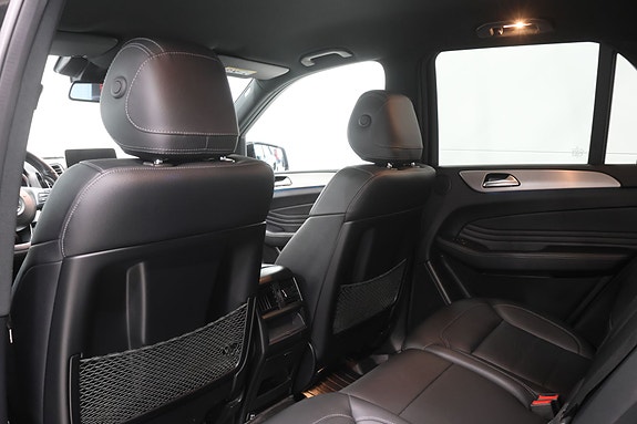 Mercedes-Benz GLE500 e 15 of 26