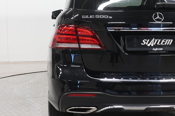 Mercedes-Benz GLE500 e 9 of 26