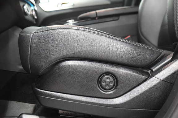 Mercedes-Benz GLE500 e 18 of 26