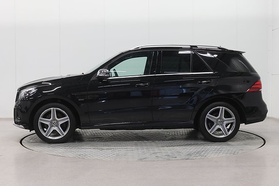Mercedes-Benz GLE500 e 3 of 26