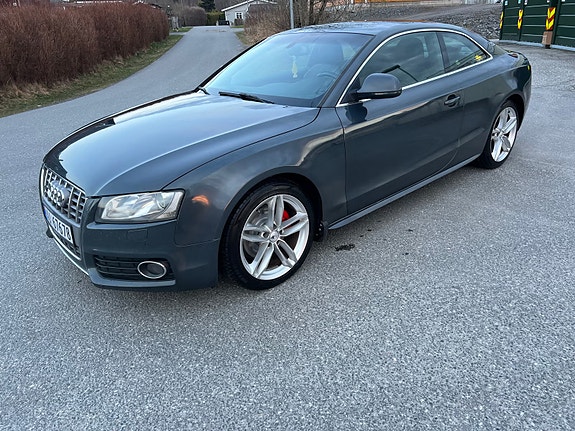 Audi A5 2 of 9