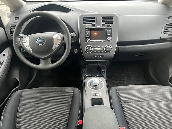 Nissan Leaf 10 of 11