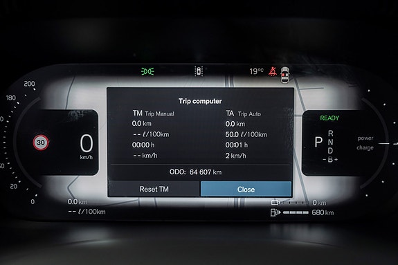 Volvo XC60 16 of 28