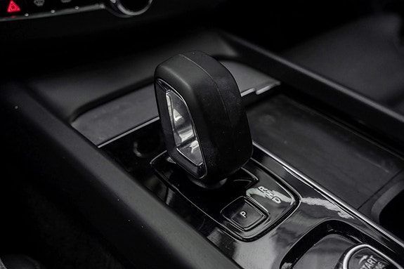 Volvo XC60 21 of 28