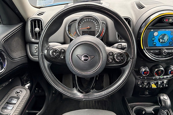 MINI Countryman Cooper SE 12 of 18