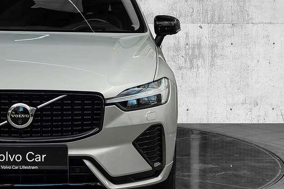Volvo XC60 4 of 29