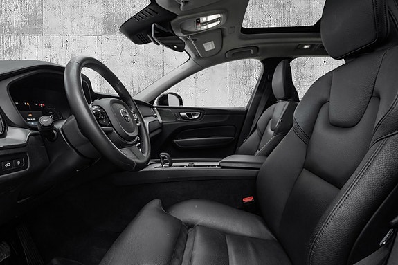 Volvo XC60 11 of 29
