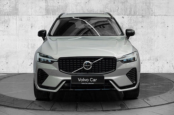 Volvo XC60 3 of 29