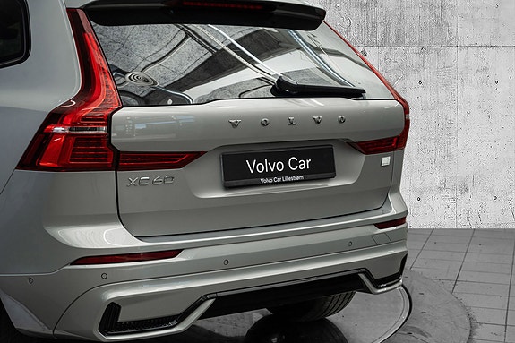 Volvo XC60 7 of 29