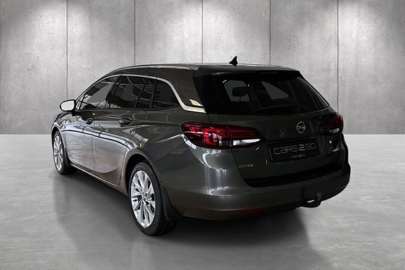 Opel Astra 4 of 5