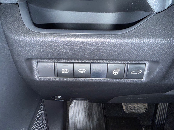 Toyota RAV4 23 of 30
