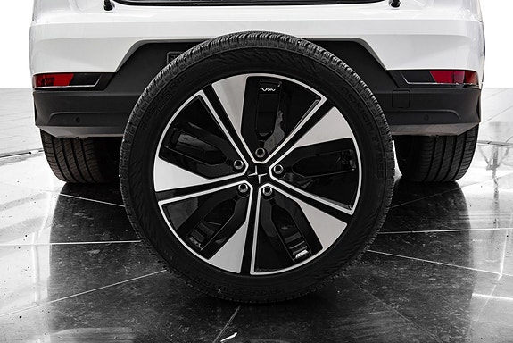 Polestar 2 10 of 29