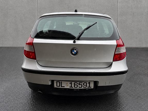 BMW 116i 5 of 5