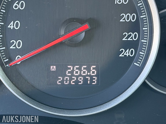 Subaru Legacy 26 of 30