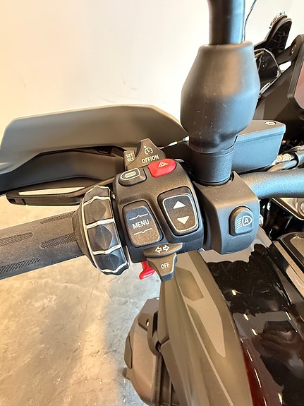 BMW R 1300 GS Triple Black - Alt utstyr inkl kofferter! 8 of 15