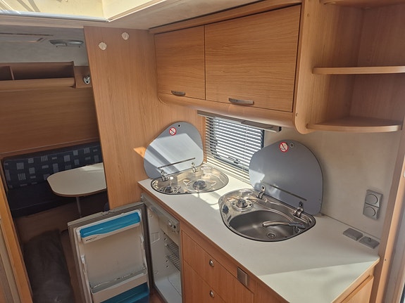 Adria Altea542ku 7 of 18