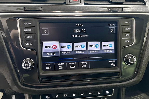 Volkswagen Tiguan 12 of 30