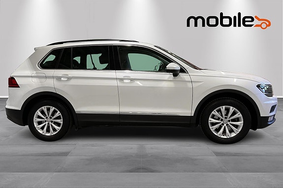 Volkswagen Tiguan 2 of 30
