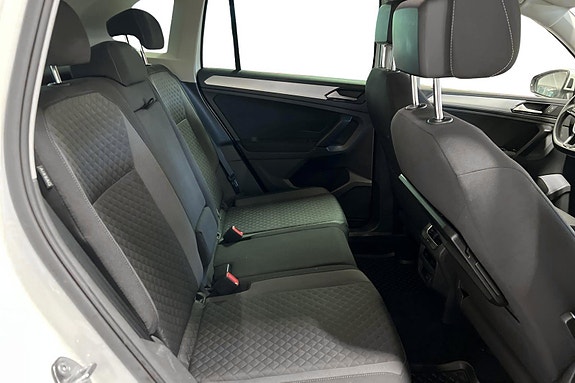 Volkswagen Tiguan 22 of 30