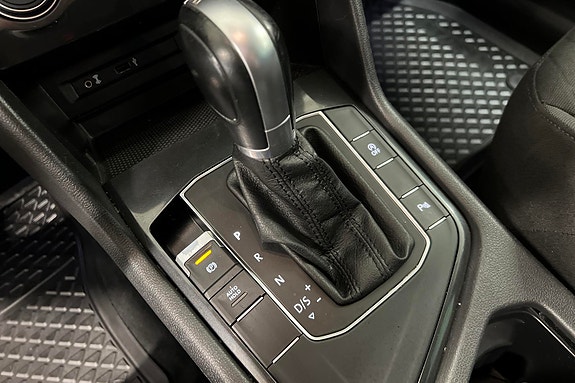 Volkswagen Tiguan 14 of 30