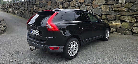 Volvo XC60 6 of 15