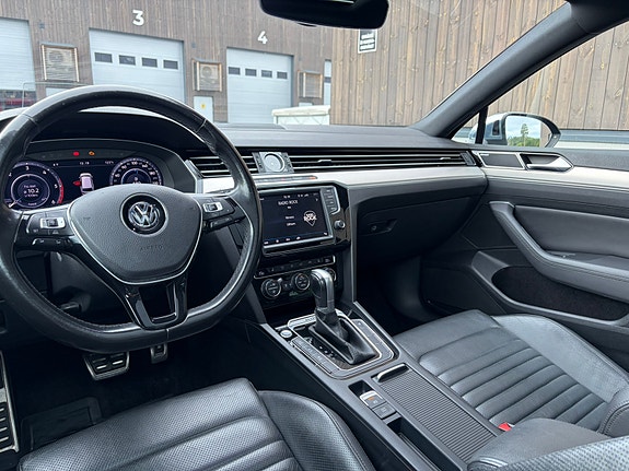 Volkswagen Passat 9 of 20